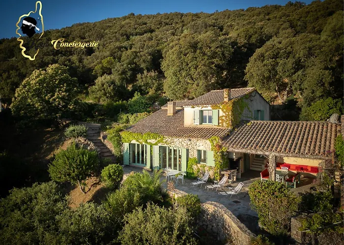 Maison Familiale Superbe Vue Panoramique à 2min De La De Pinarello Casa vacanze Pinarellu